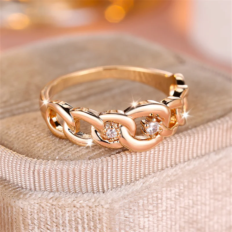 Vintage Female Hollow Link Chains Rings For Women Champagne Gold Color Inlay White Zircon Daily Party Index Finger Ring Jewelry